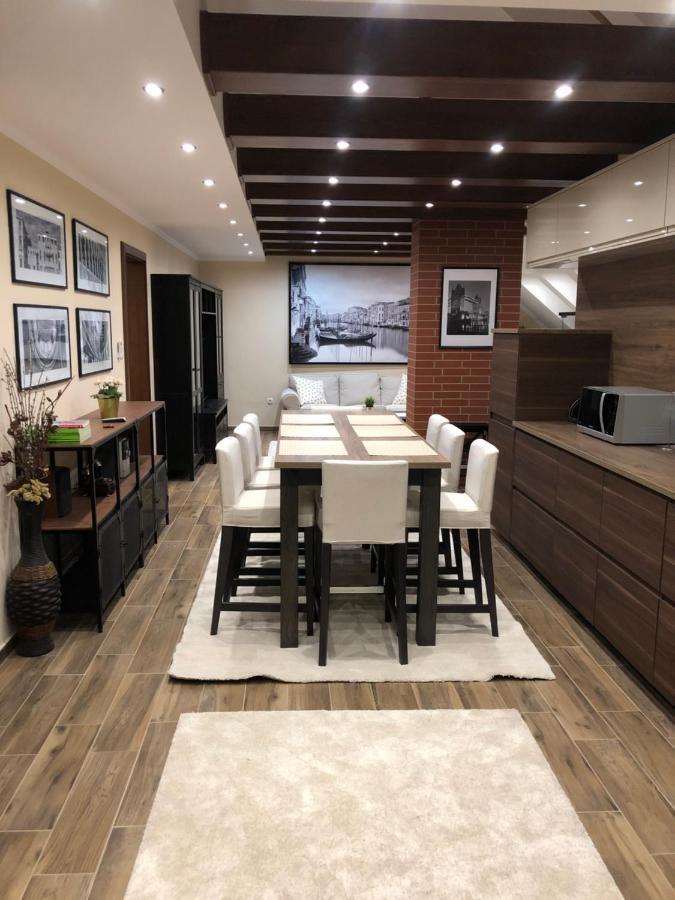 Galeria Apartmanhaz Keszthely Buitenkant foto