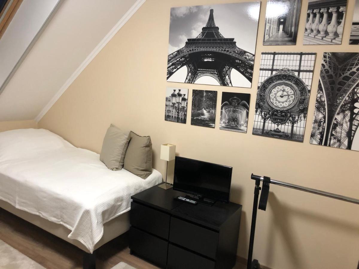 Galeria Apartmanhaz Keszthely Buitenkant foto