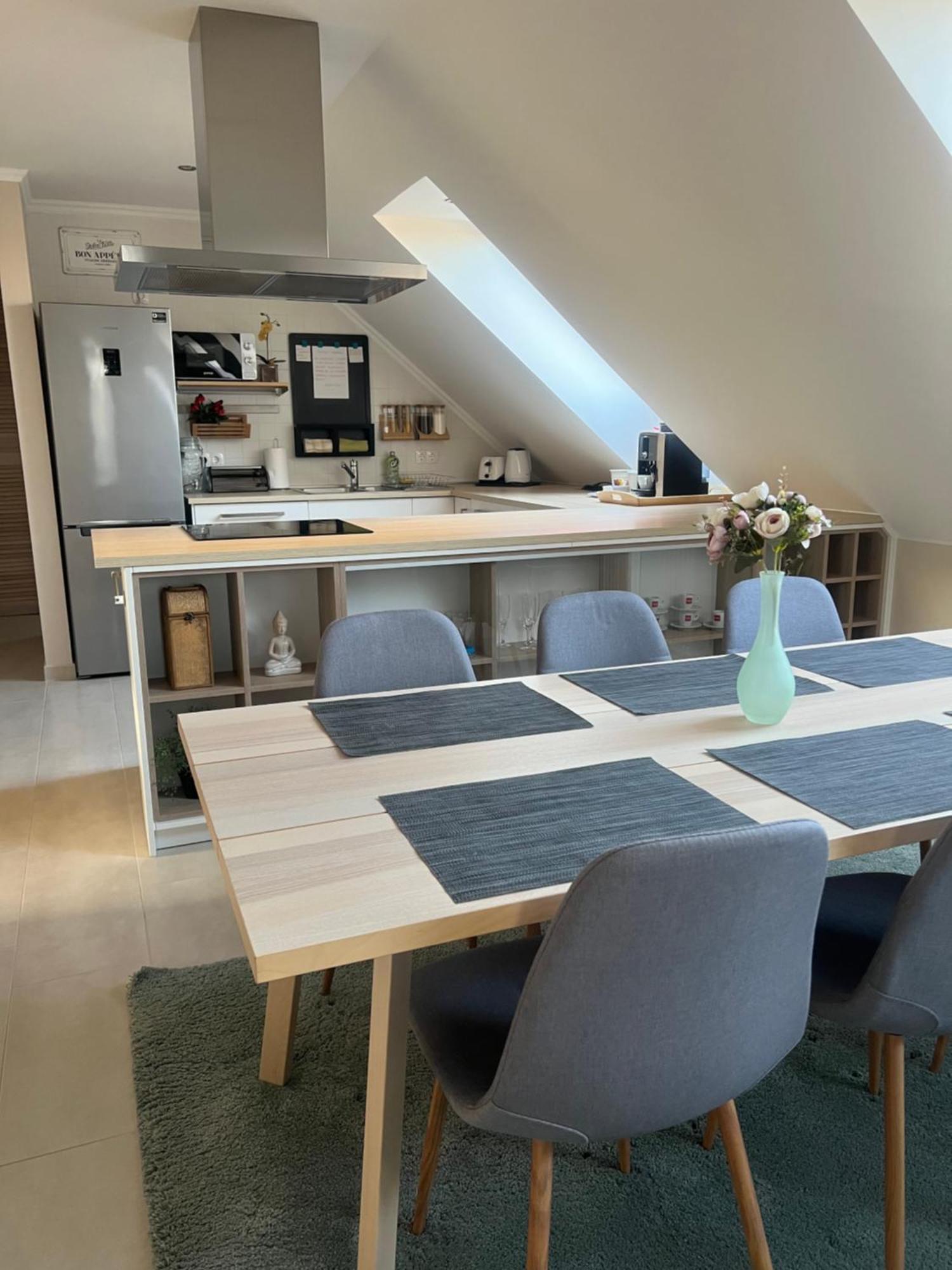 Galeria Apartmanhaz Keszthely Buitenkant foto